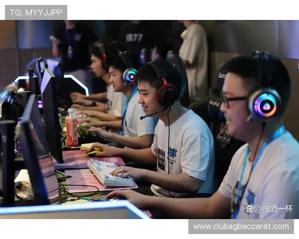 PA电竞真人：创新互动平台让粉丝深度参与电竞赛事分析